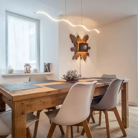 Clos Des Roches - Les Praz - Sleeps 4 *